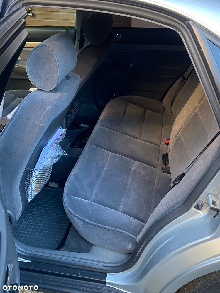 Audi A4 Limousine - 16