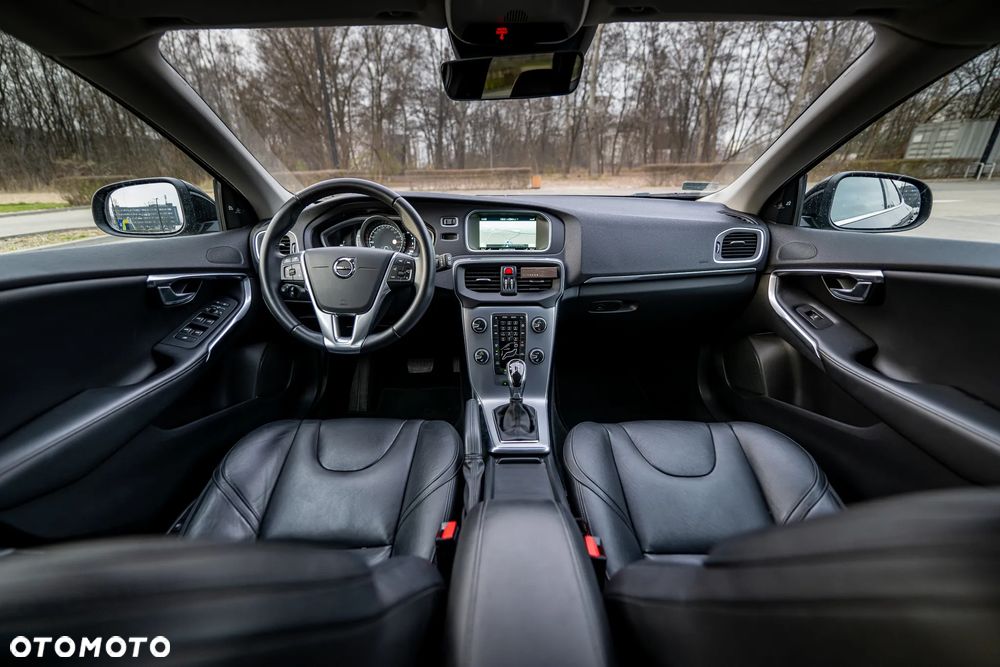 Volvo V40 T3 Drive-E Summum - 13