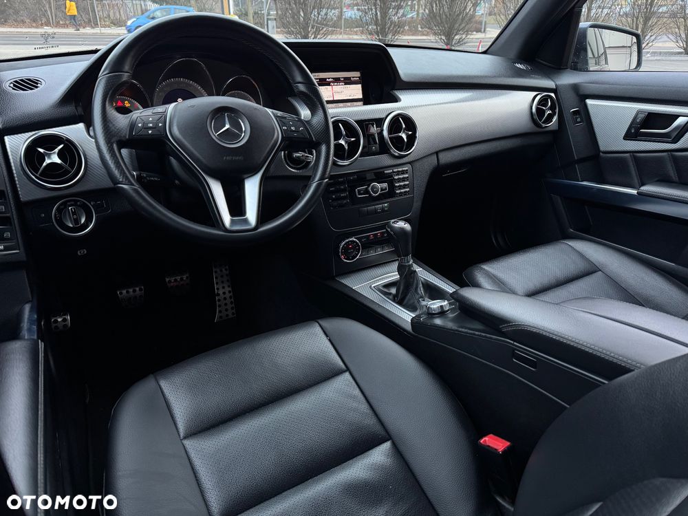 Mercedes-Benz GLK 220 CDI (BlueEFFICIENCY) - 24