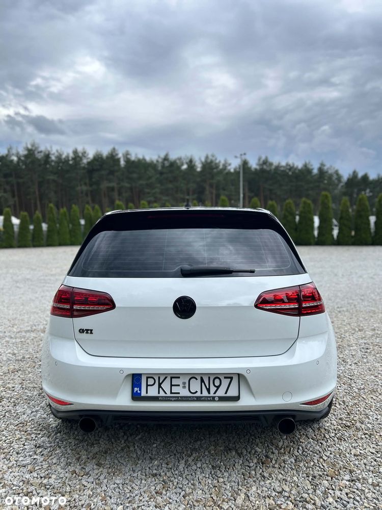 Volkswagen Golf 2.0 TSI BMT GTI - 5