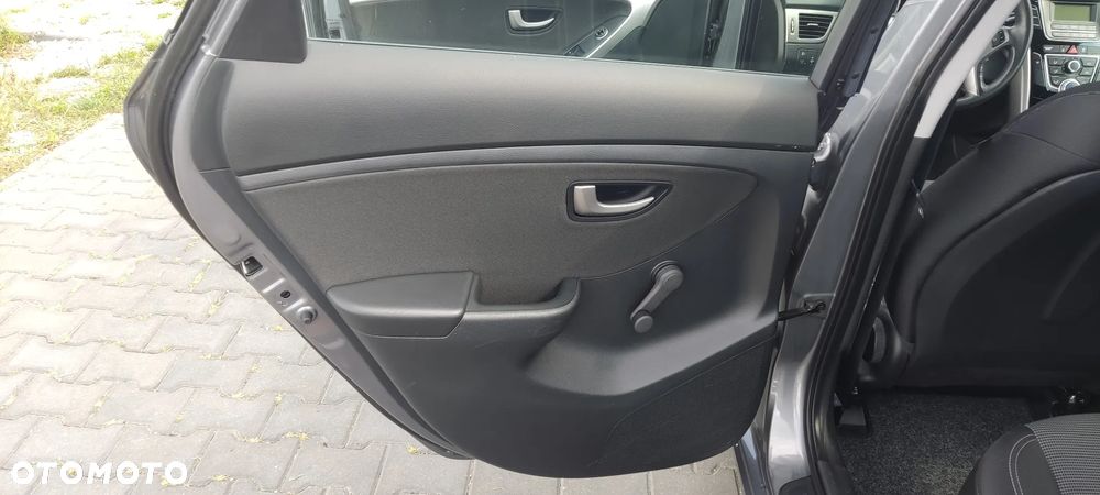 Hyundai i30 1.4 Fifa World Cup Edition - 21