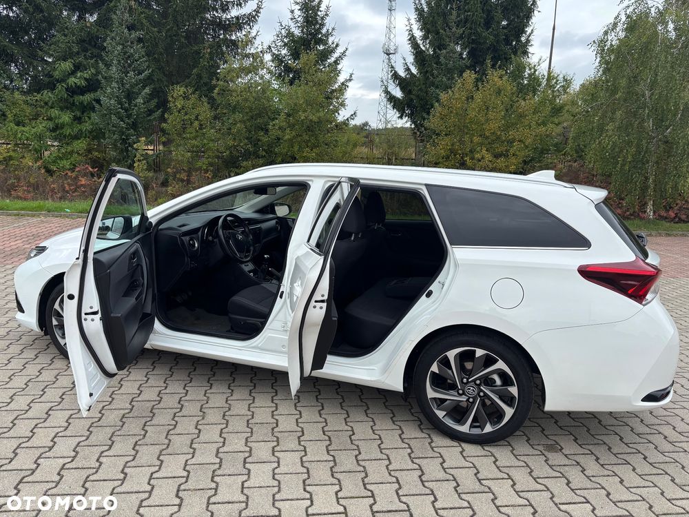 Toyota Auris 1.6 D-4D Comfort - 8