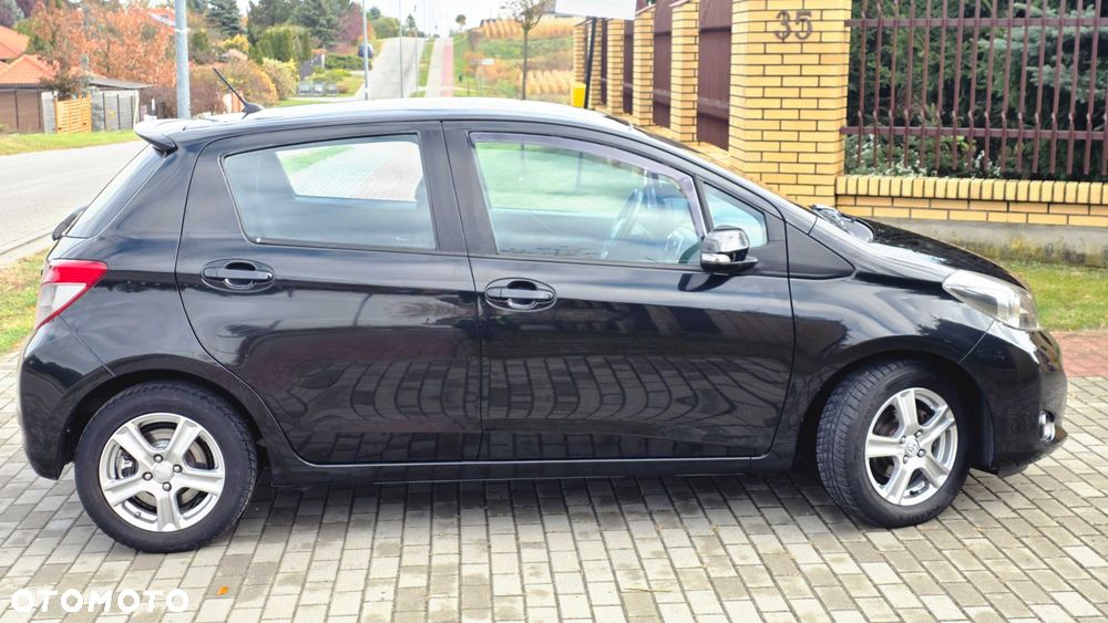 Toyota Yaris - 4