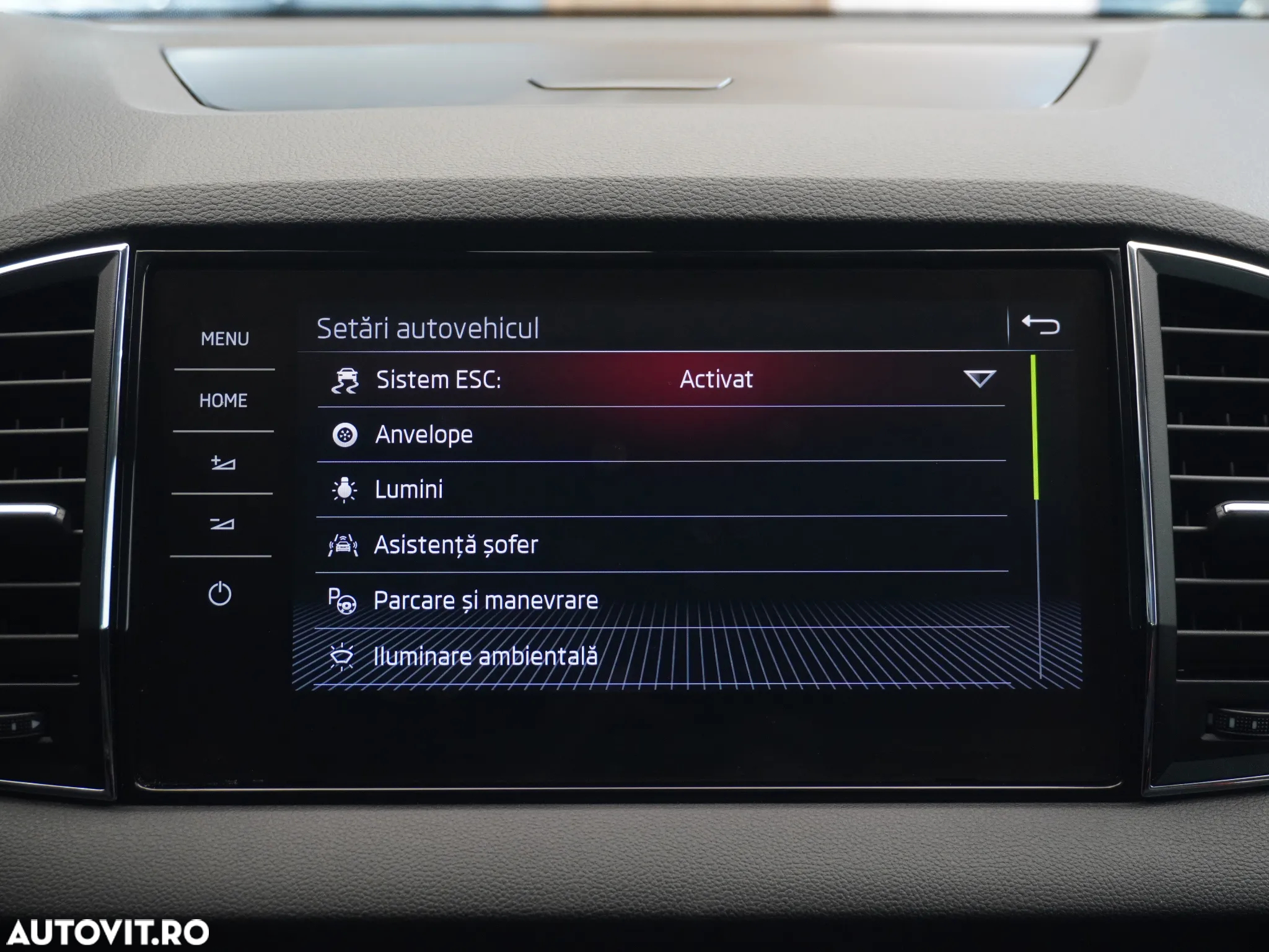 Skoda Karoq 1.6 TDI SCR DSG Style - 25