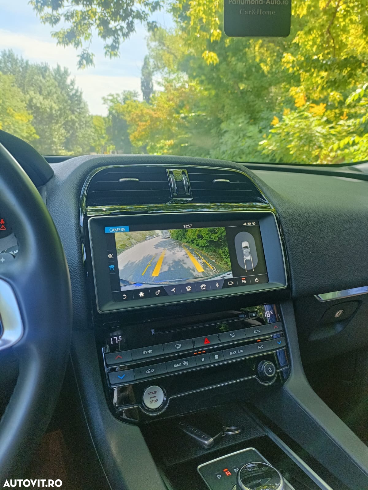 Jaguar F-Pace 20d AWD Aut. R-Sport - 23