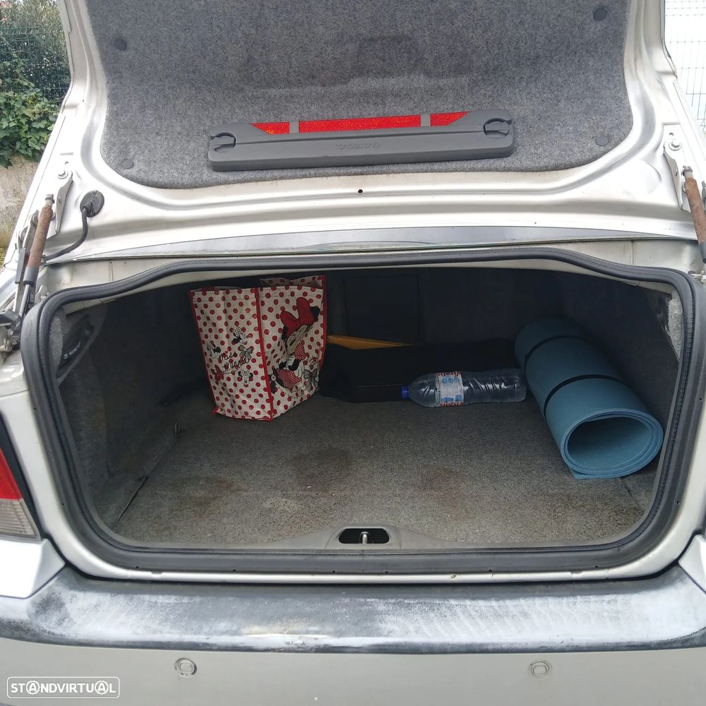 Volvo S60 2.4 D5 - 6