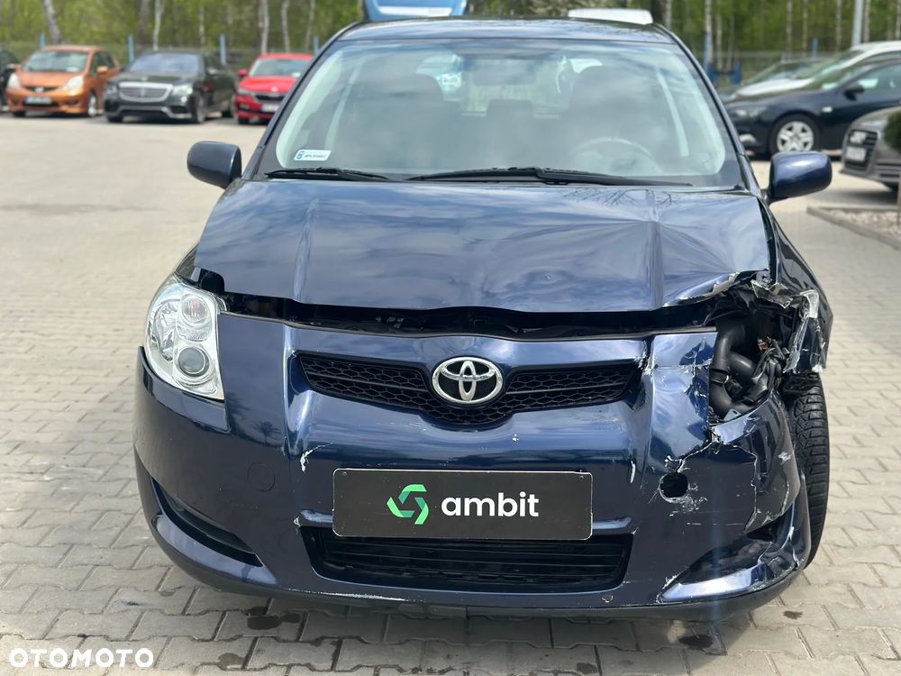 Toyota Auris - 2