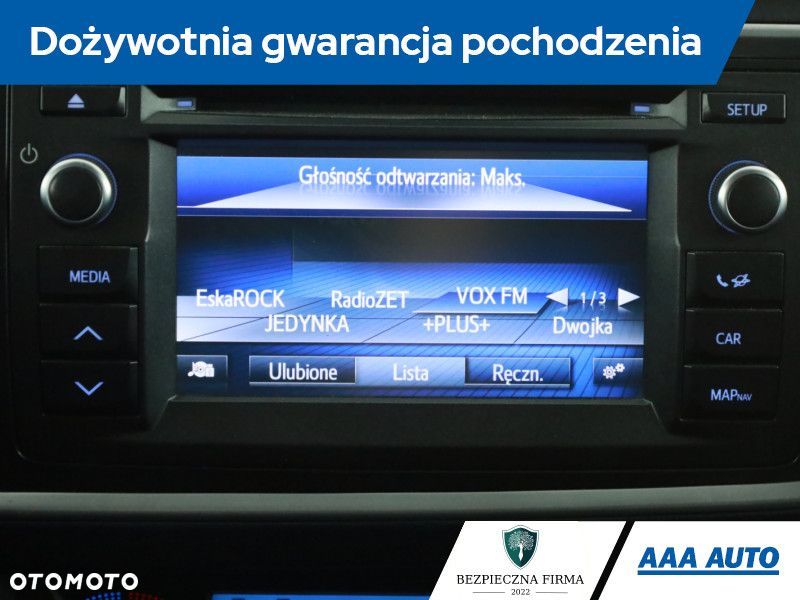 Toyota Auris - 11