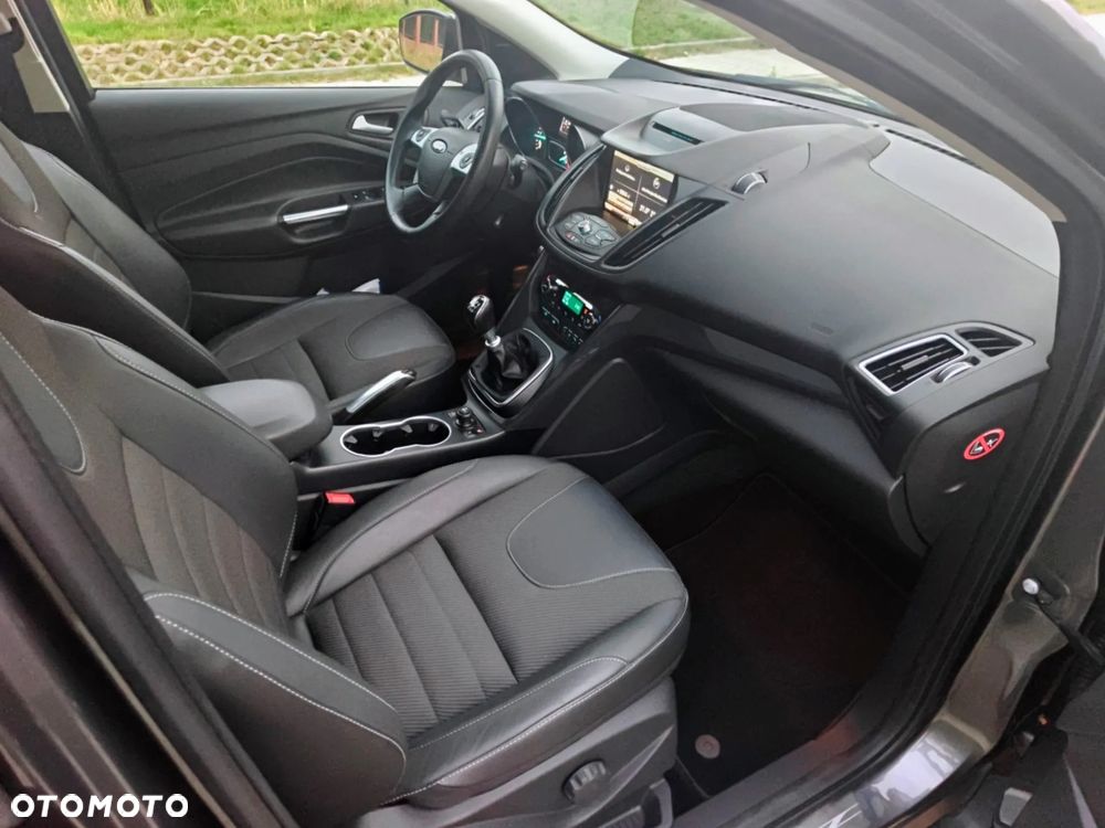 Ford Kuga 2.0 TDCi 4WD Titanium Plus - 9