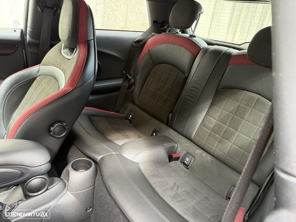 MINI 3 Portas John Cooper Works Auto Desportiva - 13