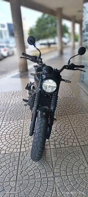Royal Enfield Model G GUERRILLA 450 - 12