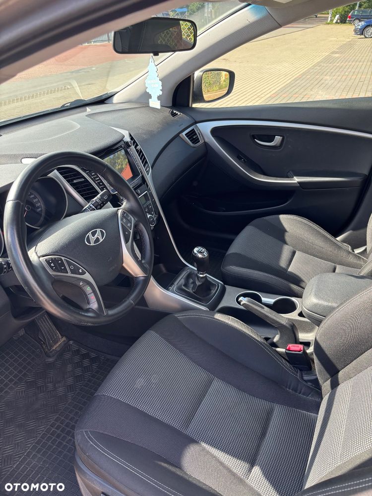 Hyundai i30 - 16