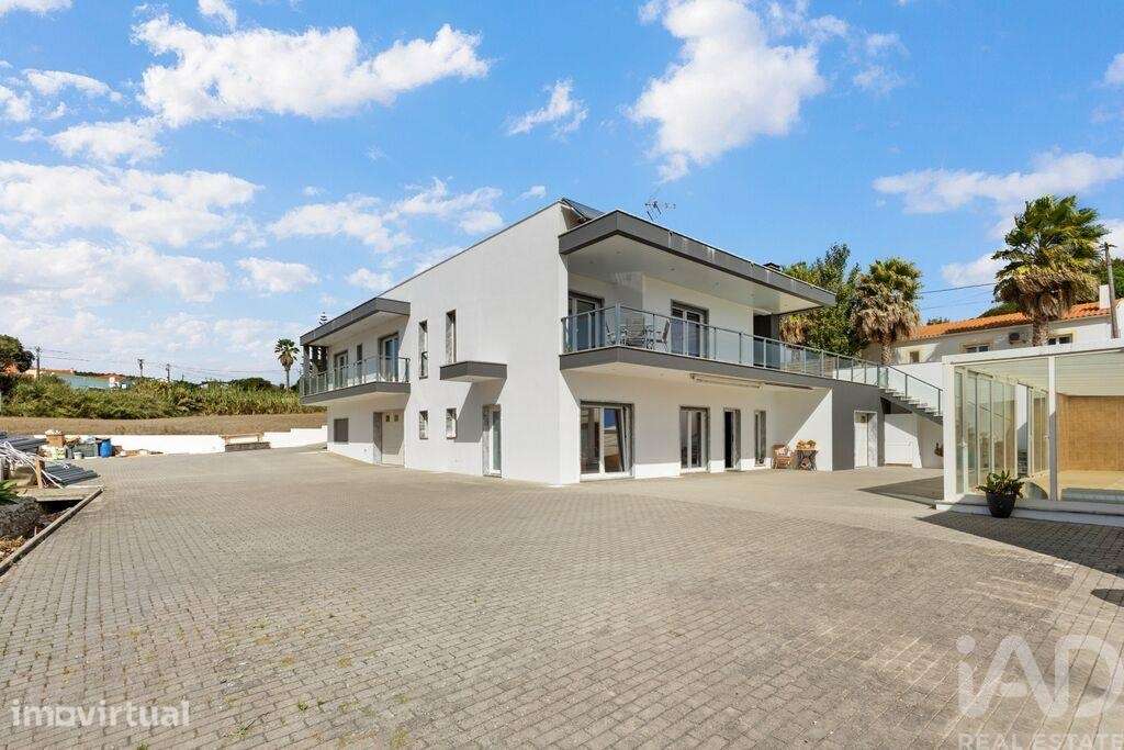 Casa / Villa T4 em Lourinhã e Atalaia de 451,00 m2 - Grande imagem: 2/21