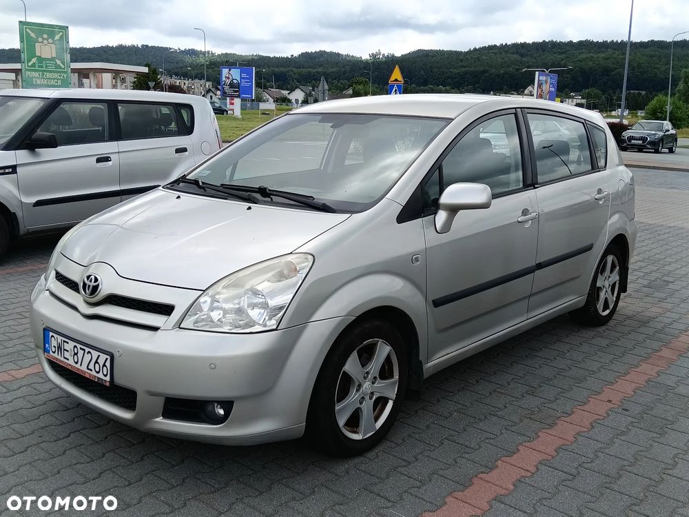 Toyota Corolla Verso - 1
