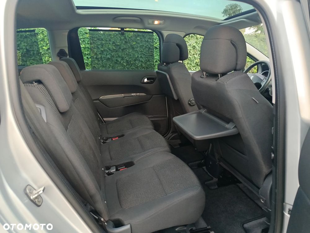 Peugeot 5008 HDI 160 Automatik Business-Line - 14
