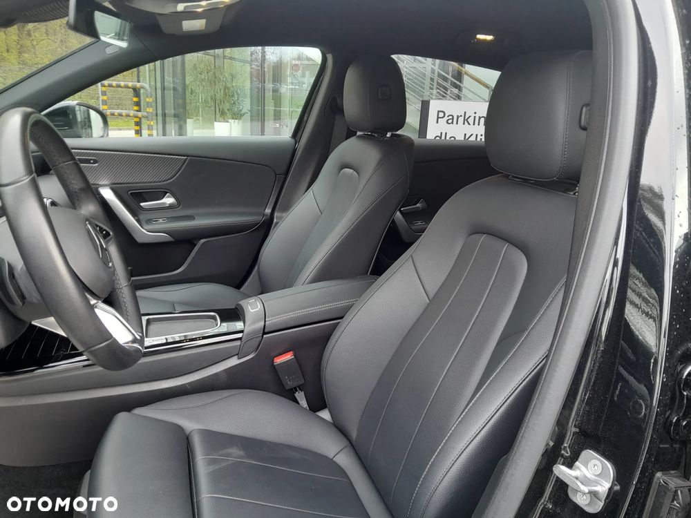 Mercedes-Benz Klasa A 200 Progressive 7G-DCT - 11
