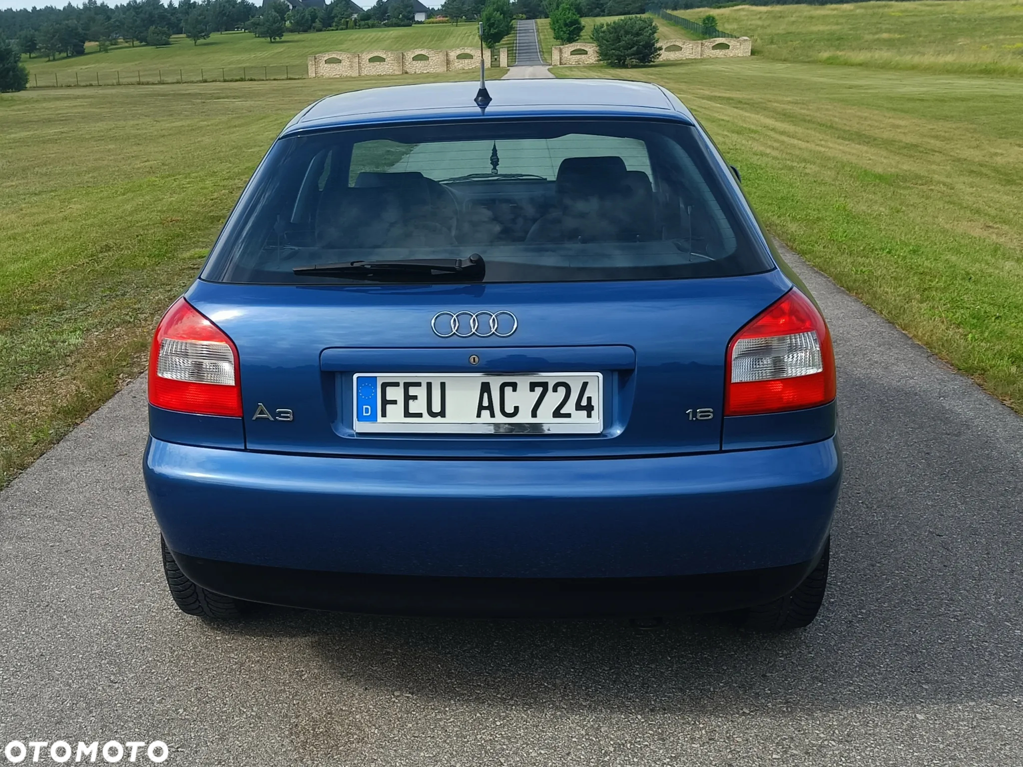 Audi A3 1.6 Ambiente - 11