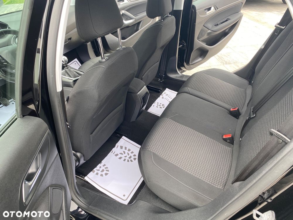 Peugeot 308 1.5 BlueHDi Allure Pack S&S - 9