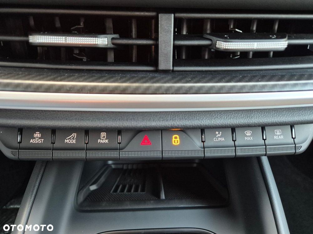 Skoda Elroq 60 63kWh Sportline - 32