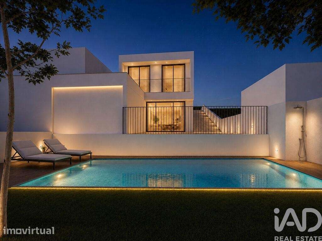 Casa / Villa T3 em Freixo de Cima e de Baixo de 221,00 m2 - Grande imagem: 4/20