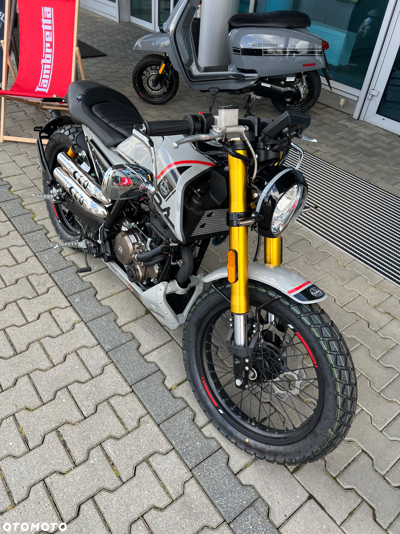 Mondial HPS 125 - 8