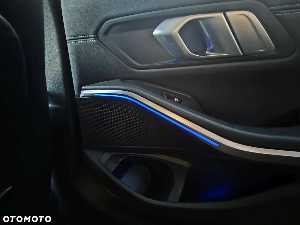 BMW Seria 3 320i Sport Line - 11