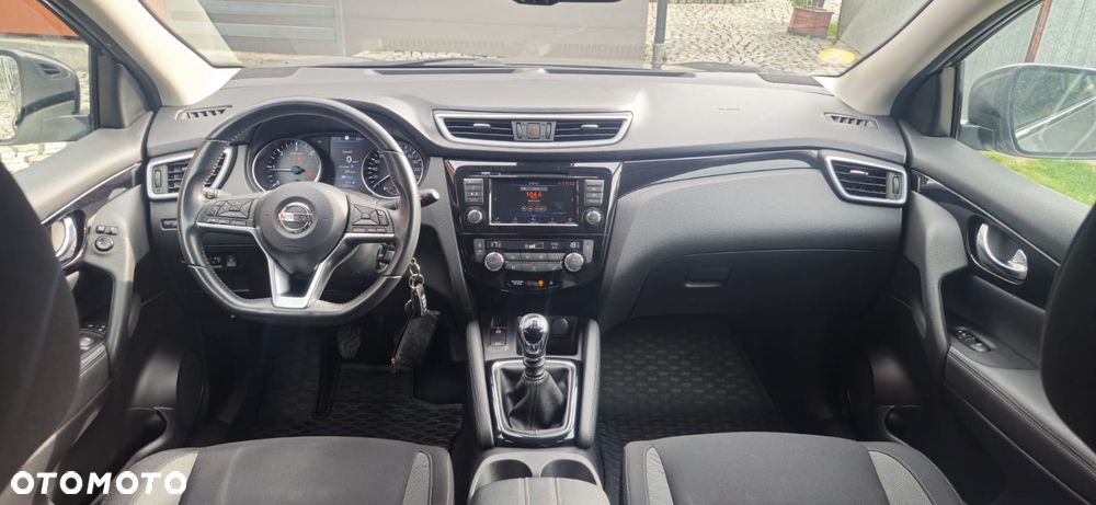 Nissan Qashqai - 2