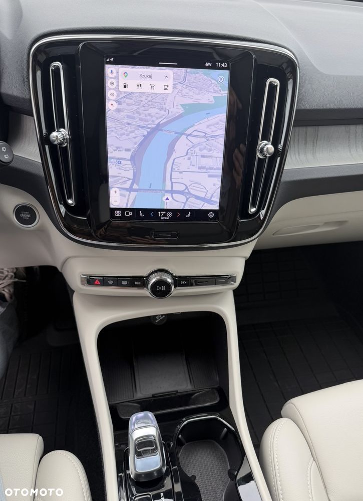 Volvo XC 40 B5 AWD Ultimate Bright - 21