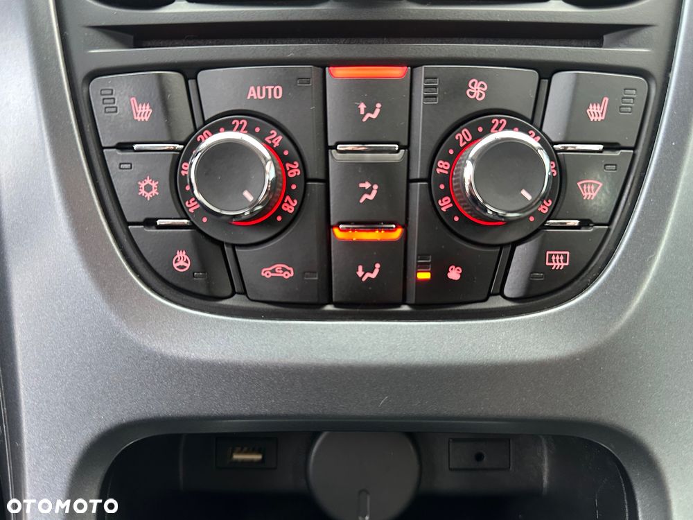 Opel Astra IV 1.7 CDTI Cosmo - 14