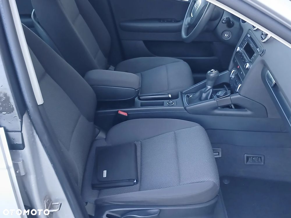 Audi A3 Sportback 1.6 Attraction - 19