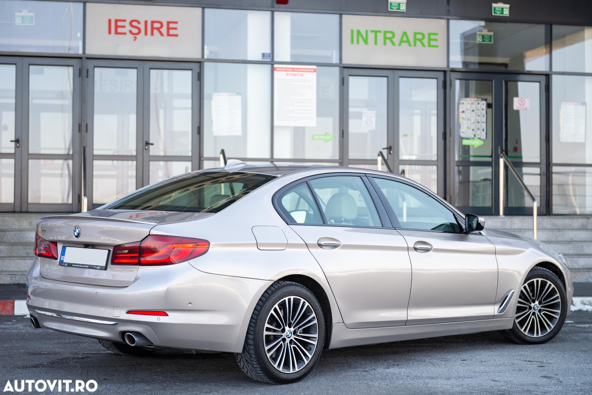 BMW Seria 5 520d xDrive AT - 8