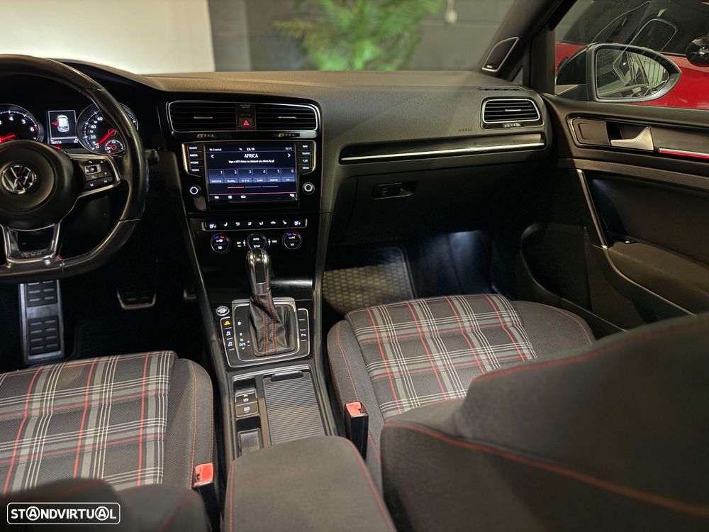 VW Golf GTI Performance BlueMotion DSG - 44