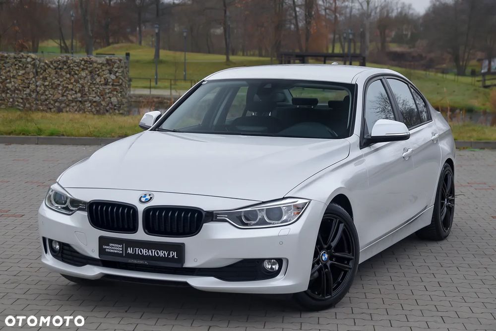 BMW Seria 3 318d - 13