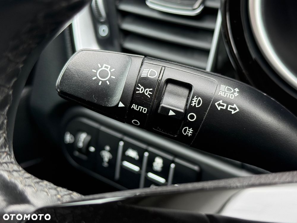 Kia XCeed 1.5 T-GDI OPF DCT7 PLATINUM EDITION - 24