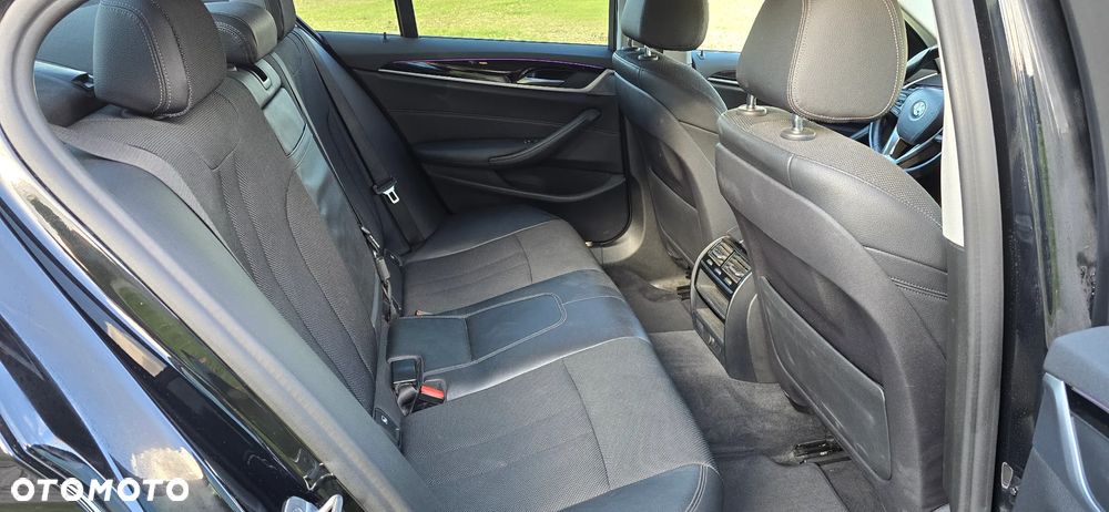 BMW Seria 5 518d Sport Line sport - 10