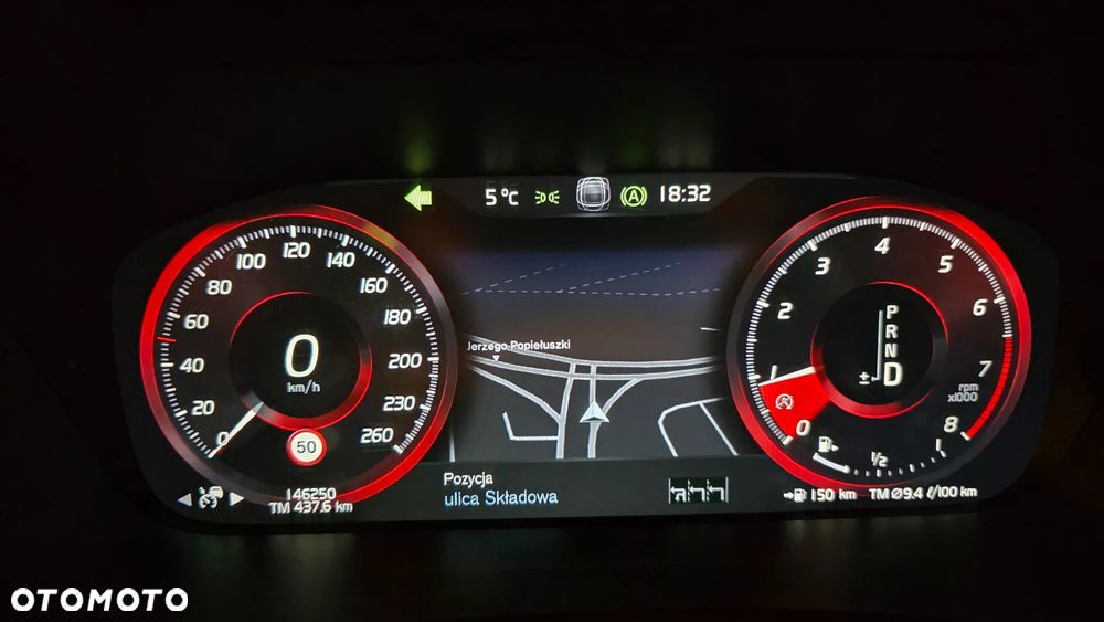 Volvo XC 90 T6 AWD Momentum 7os - 26