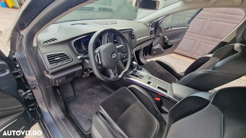 Renault Megane TCE GPF EDC Intens - 6