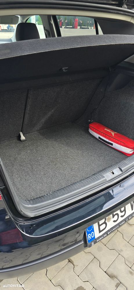 Volkswagen Golf 2.0 TDI DSG Comfortline - 16