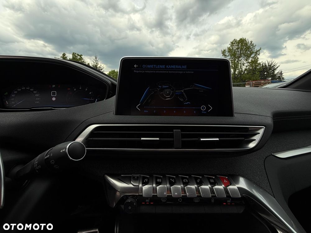Peugeot 3008 1.6 PureTech GPF GT Line S&S EAT8 - 35