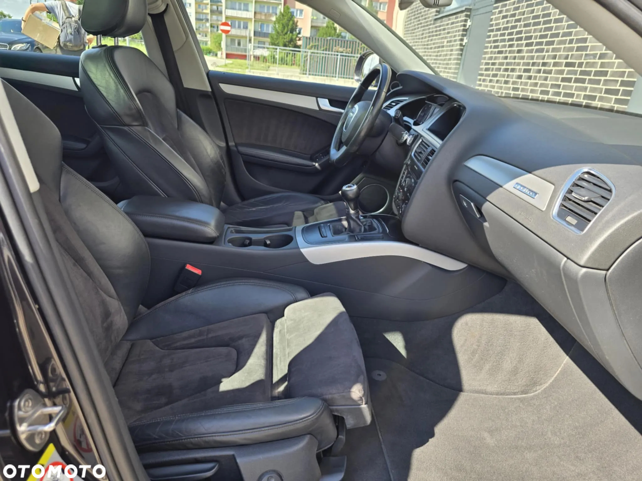 Audi A4 Allroad 2.0 TDI Quattro - 27