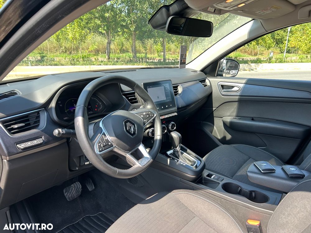 Renault Arkana E-TECH 145 Evolution - 13