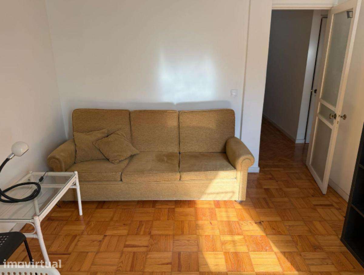 Quarto - localizado em Paranhos Porto - Grande imagem: 4/18