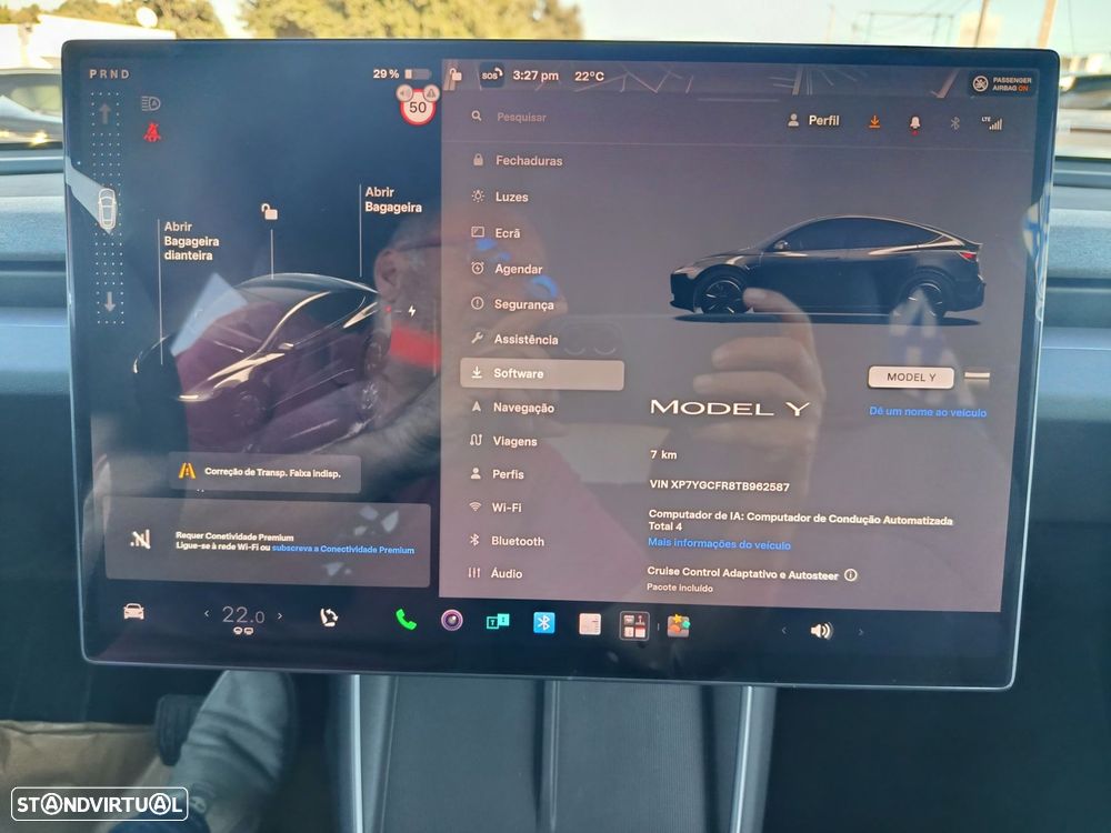 Tesla Model Y - 14