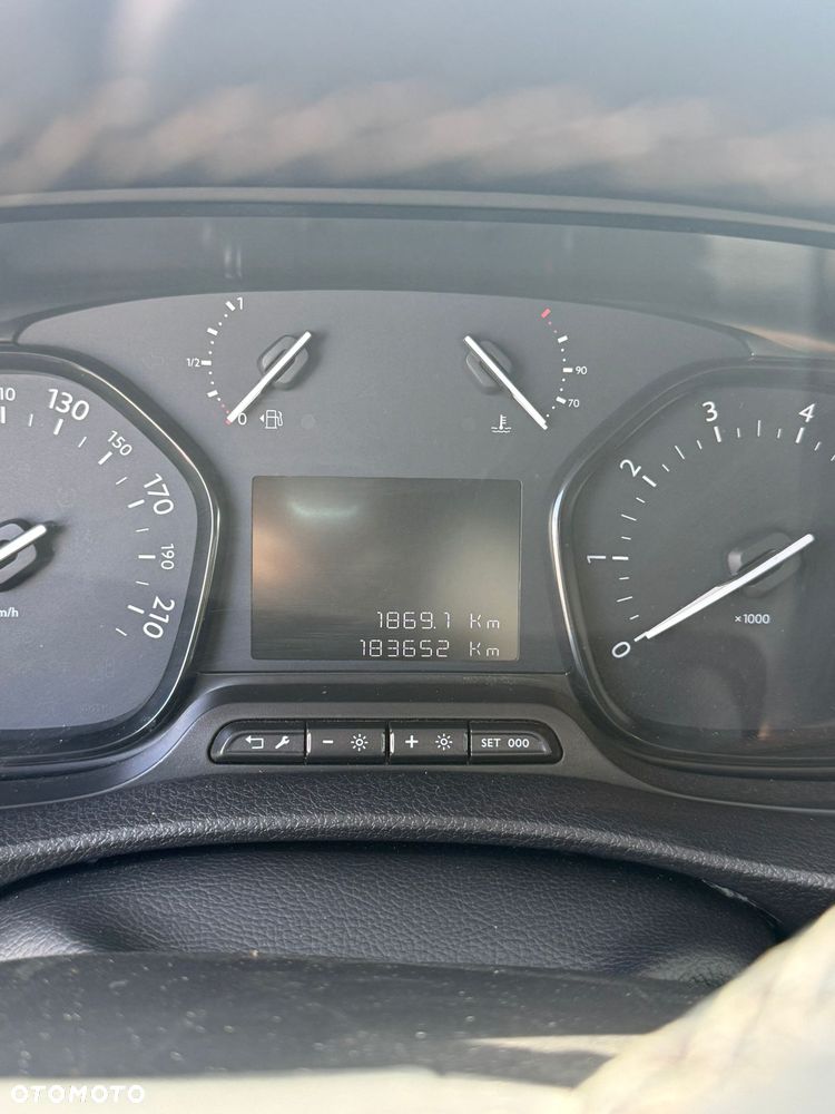 Toyota ProAce - 14