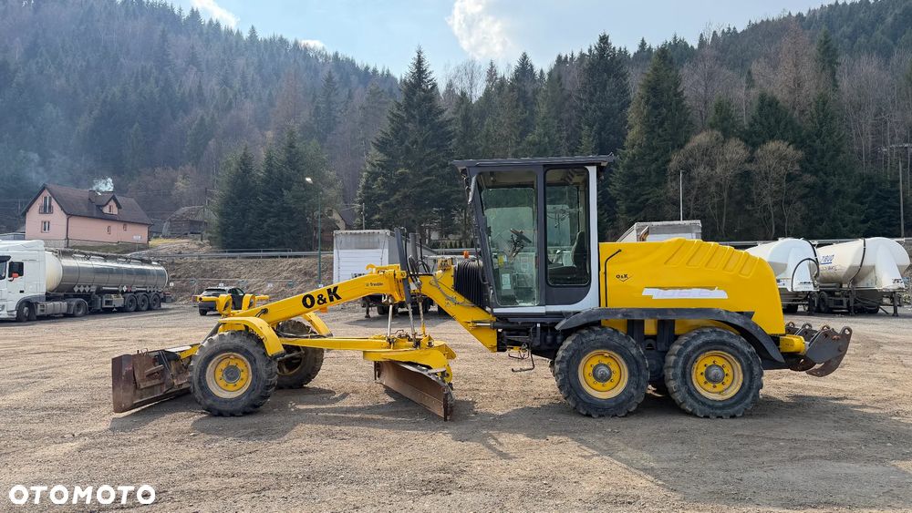 New Holland F106.6 - 9