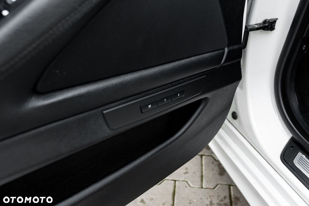 BMW Seria 5 M550d xDrive - 19