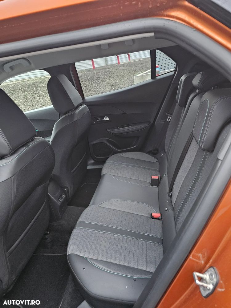 Peugeot 2008 1.5 BlueHDI 130 S&S EAT8 Allure - 9