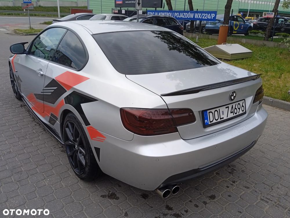 BMW Seria 3 320d DPF Edition Exclusive - 4