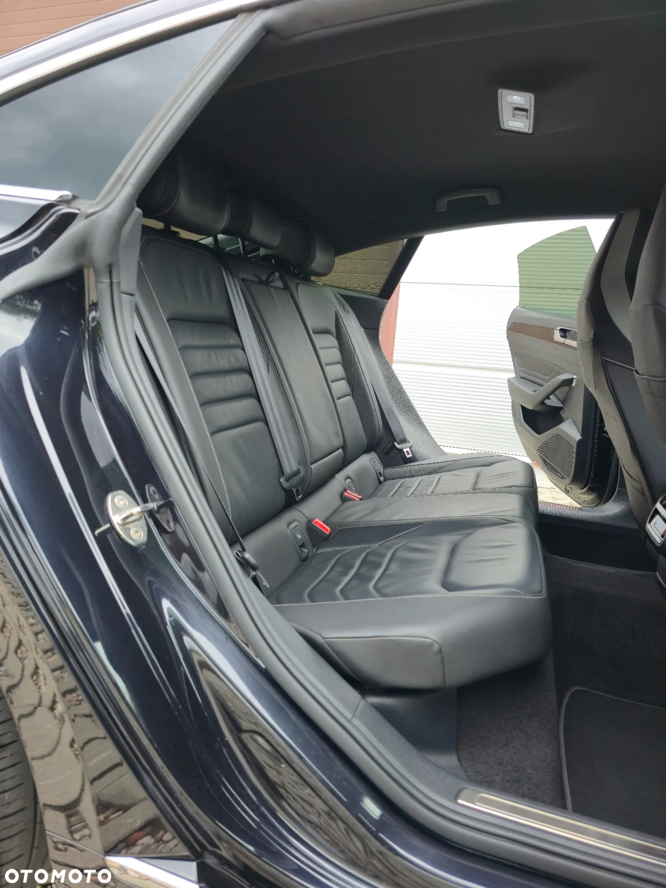 Volkswagen Arteon 2.0 TDI 4Motion R-Line DSG - 25