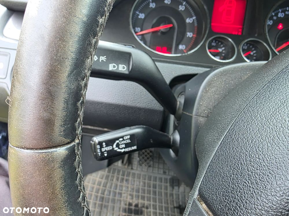 Volkswagen Passat Variant 1.6 Family - 18